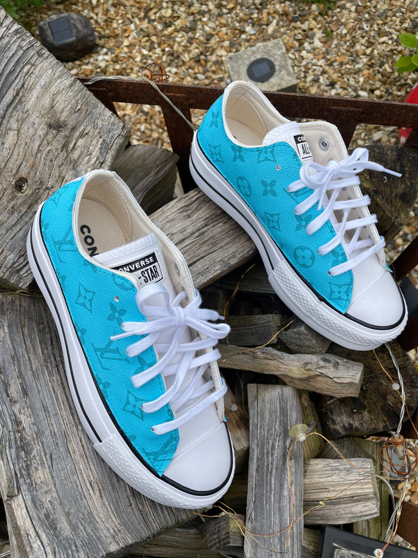 SIZE: 4 UK - Chuck Taylor All Star Converse Low • White | Light Blue Monogram